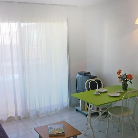 Savanna Beach I-2 By Interhome